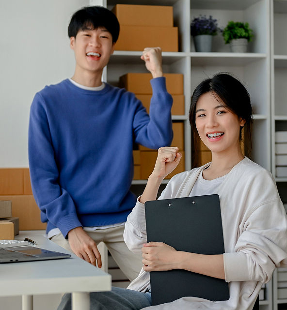 Happy clients with trusted insurance broker in Singapore